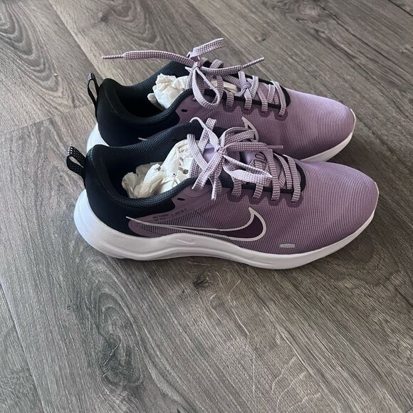 Nike Downshifter 12 Running Shoe (Women) - Picture 4 of 5